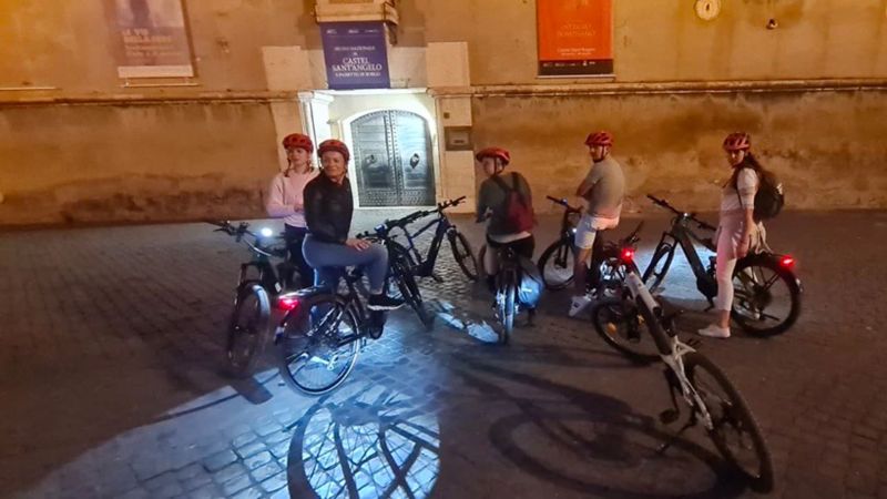 Tour serale guidato in ebike a Roma con gelato