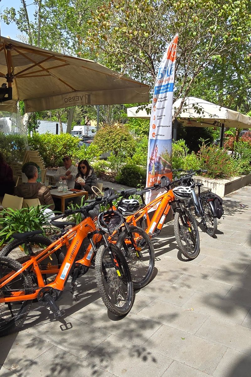 Da l&igrave; &egrave; nata l&rsquo;idea: nel 2021 apro un piccolo negozio di noleggio e-bike a Grottaferrata